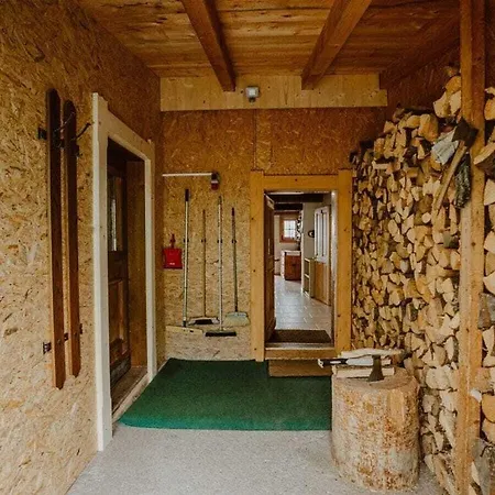 Widholzgut - *